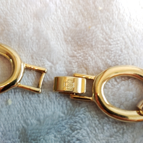 Gold and Rhinestone Chunky Chain Necklace - Picture 4 of 7